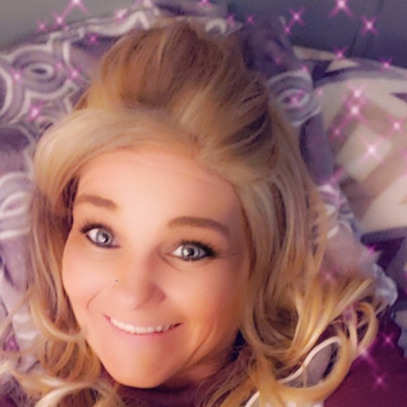 Meet your Posher, Angela - Picture 4 of 4